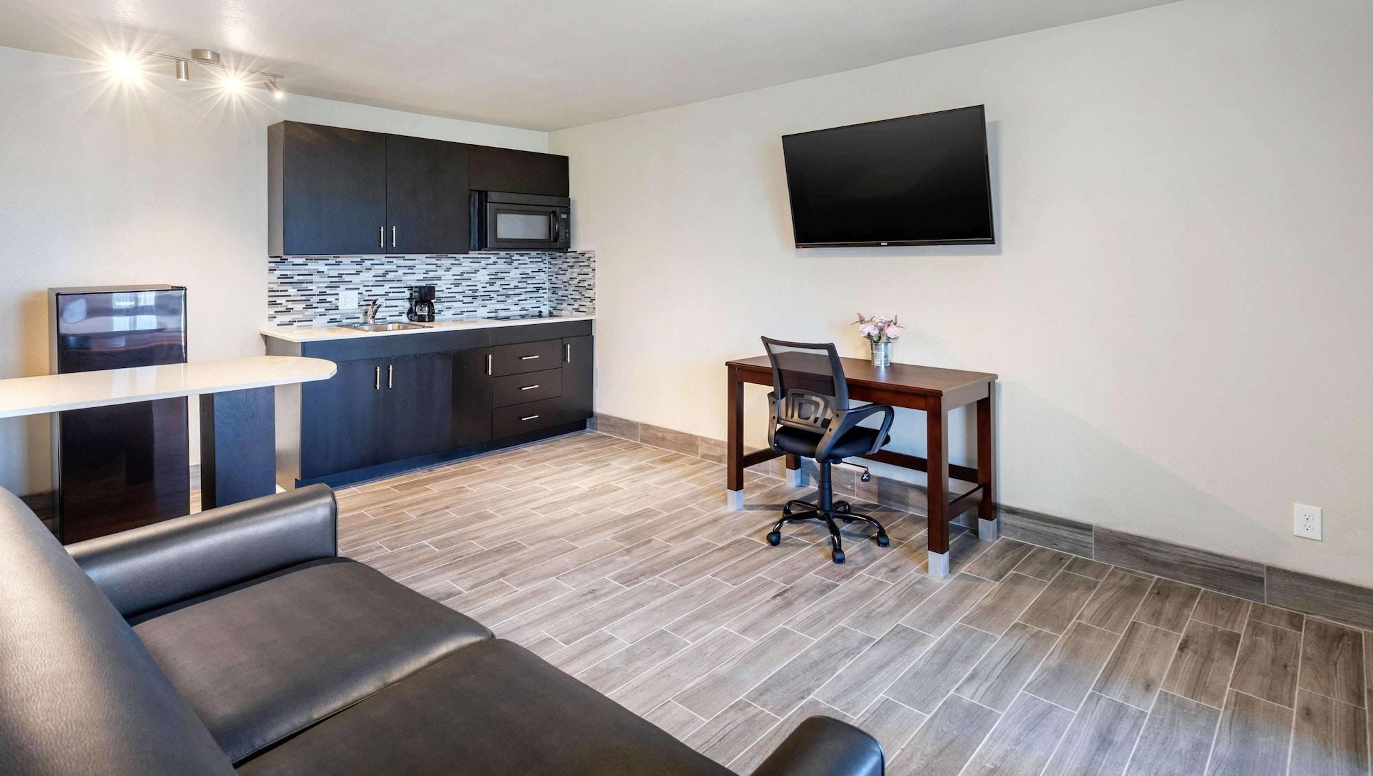 Magnuson Grand Hotel And Conference Center Tyler Bagian luar foto