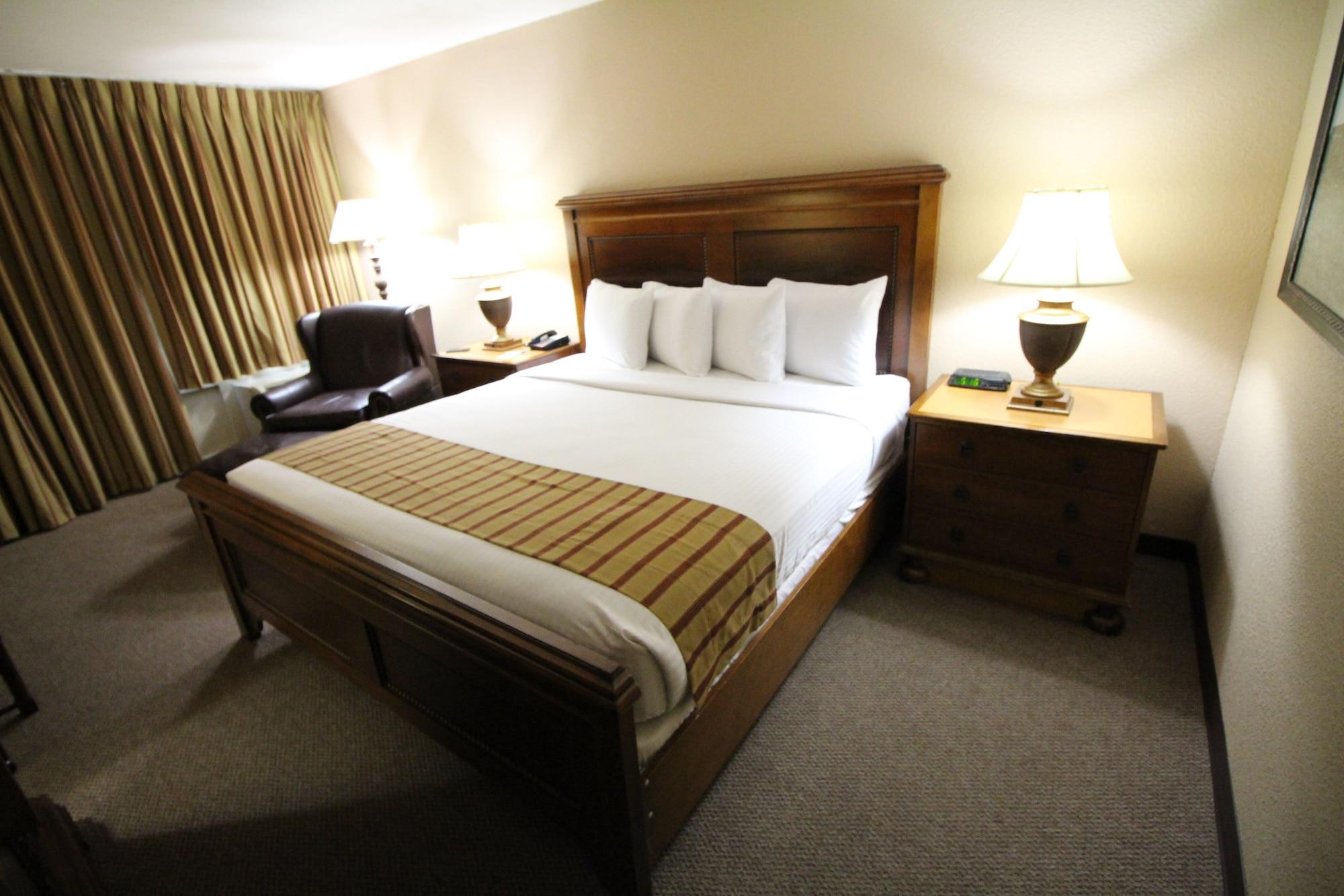 Magnuson Grand Hotel And Conference Center Tyler Bagian luar foto