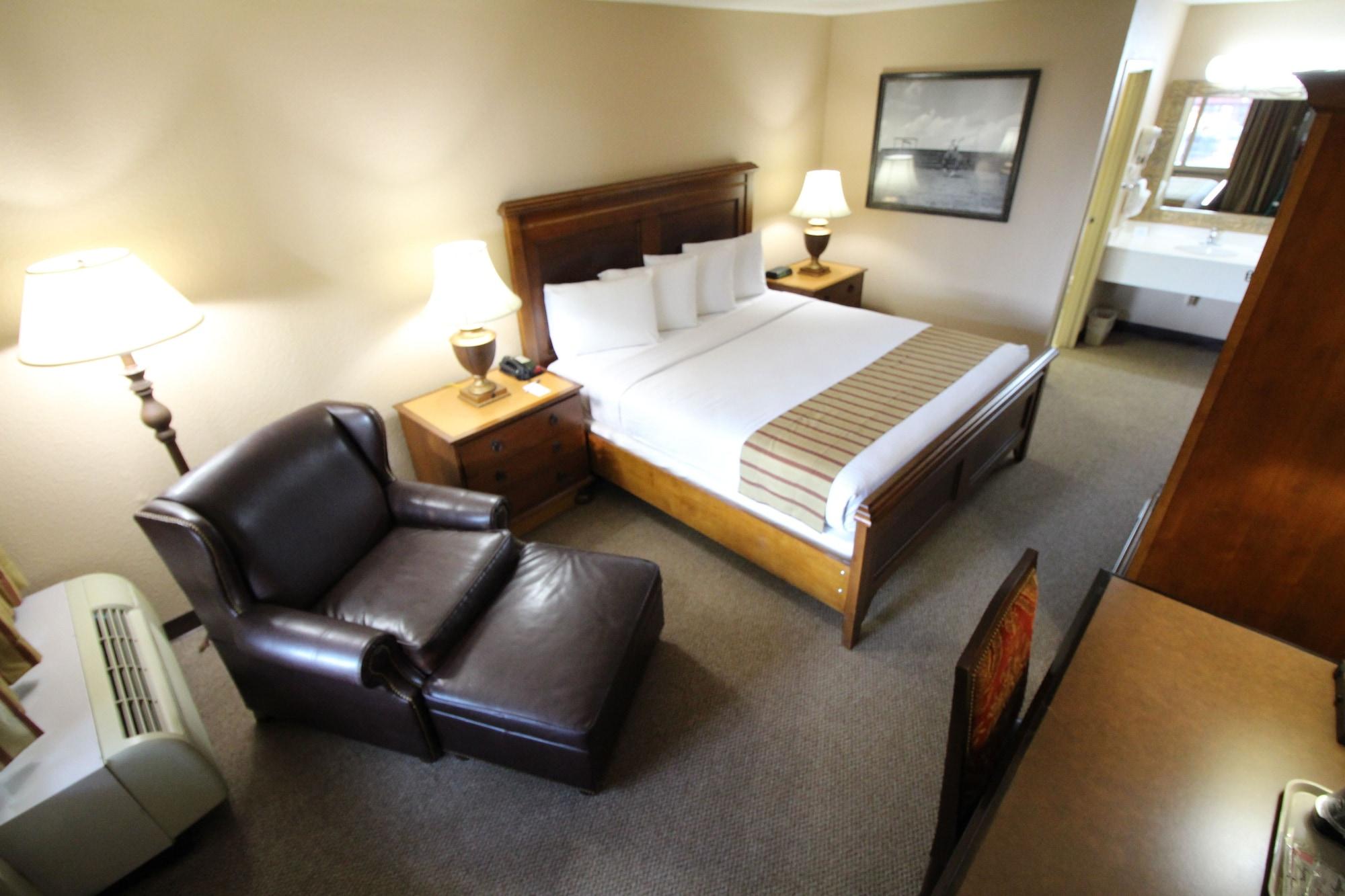 Magnuson Grand Hotel And Conference Center Tyler Bagian luar foto
